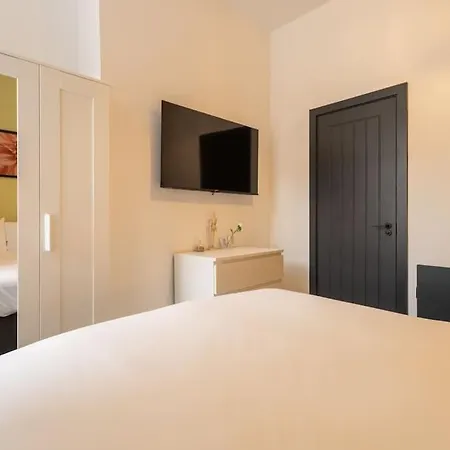 Rockholme - Group & 1gb Wifi * Harrogate