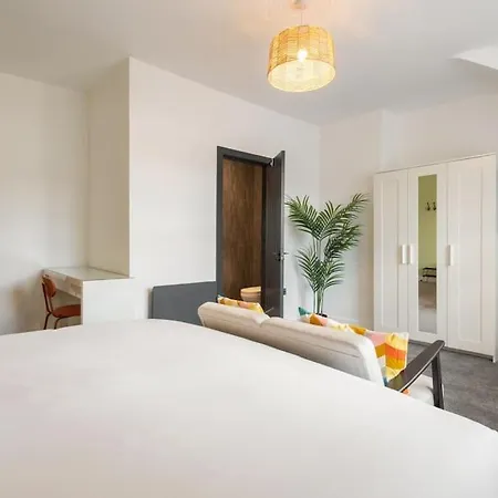 Rockholme - Group & 1gb Wifi Holiday home Harrogate